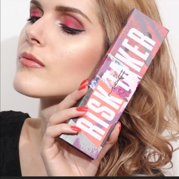 ✨MAC RISK TAKER new Palette-shadow/highlight✨ - Picture 4 of 5
